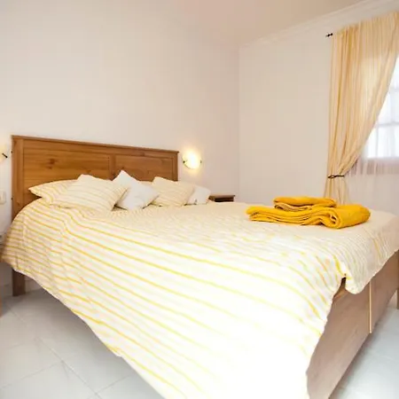 Villa Casa Prieto - 3 Bedroom - Heated Pool And Wifi - Great For Families *